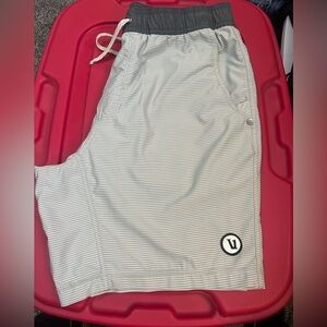 Vuori Kore Shorts Lined